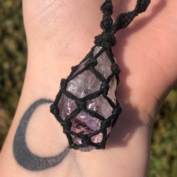 Amethyst Raw Macrame Necklace - Picture 2 of 8